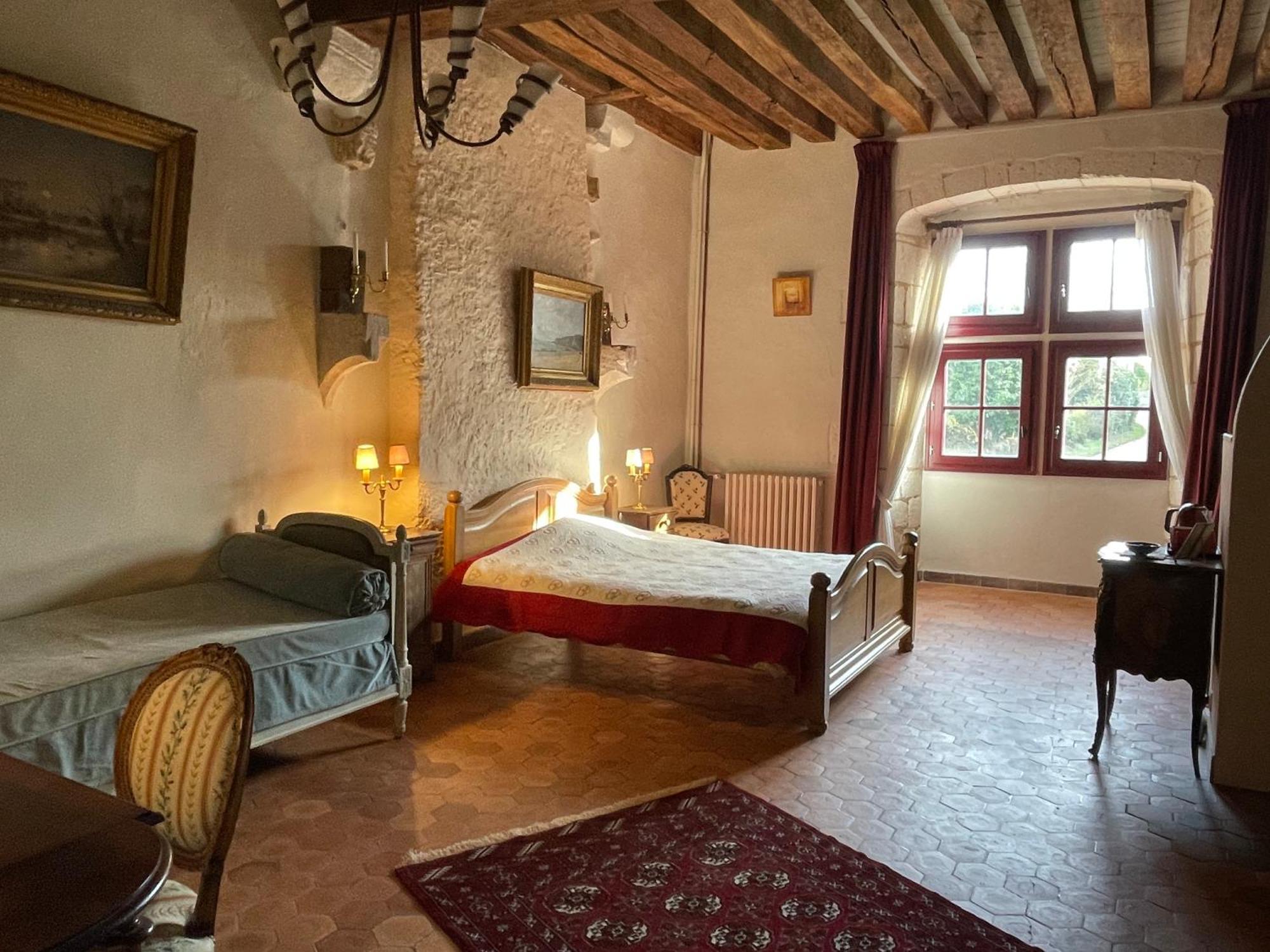 Maison Forte Perreuse Трени Екстериор снимка