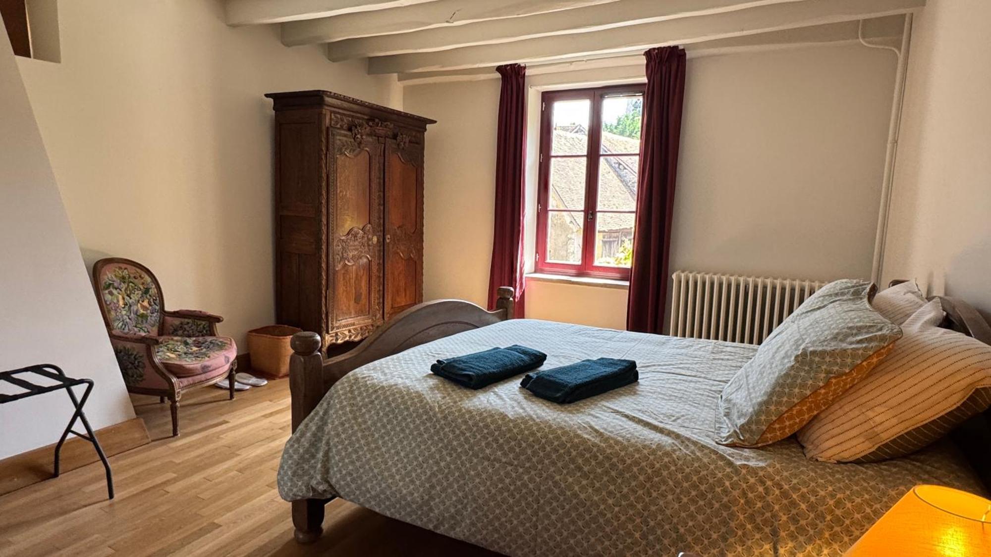 Maison Forte Perreuse Трени Екстериор снимка