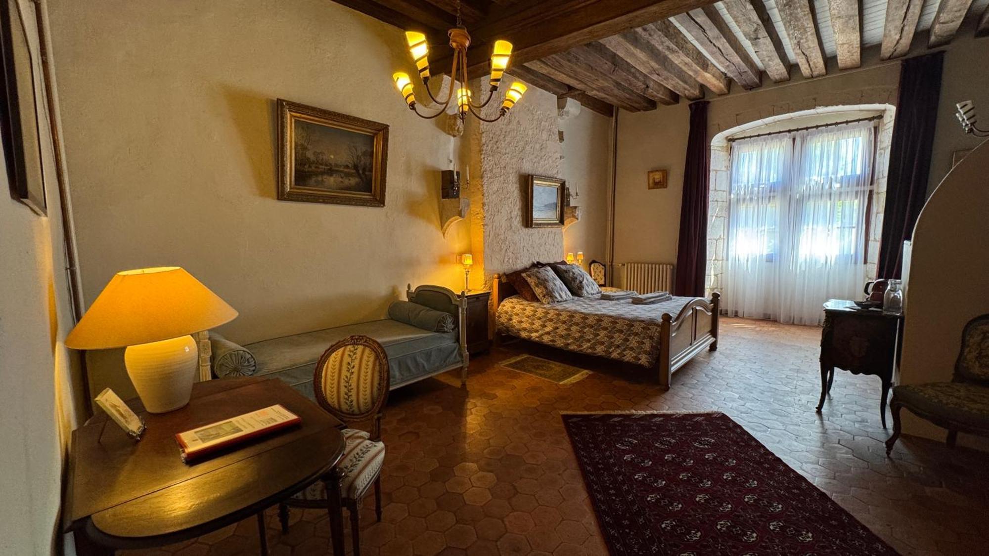 Maison Forte Perreuse Трени Екстериор снимка